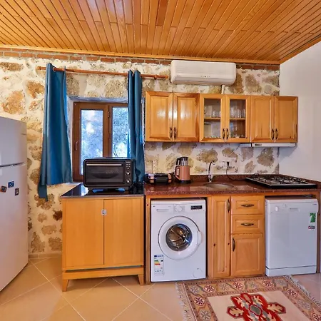 Patara Adonis 1 4*